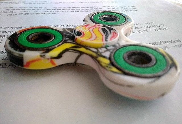 co to jest fidget spinner?